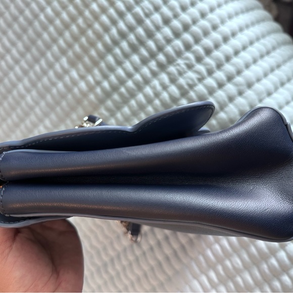 EUC Kate Spade Blue Leather Floral Chain Strap Bag - Picture 12 of 13